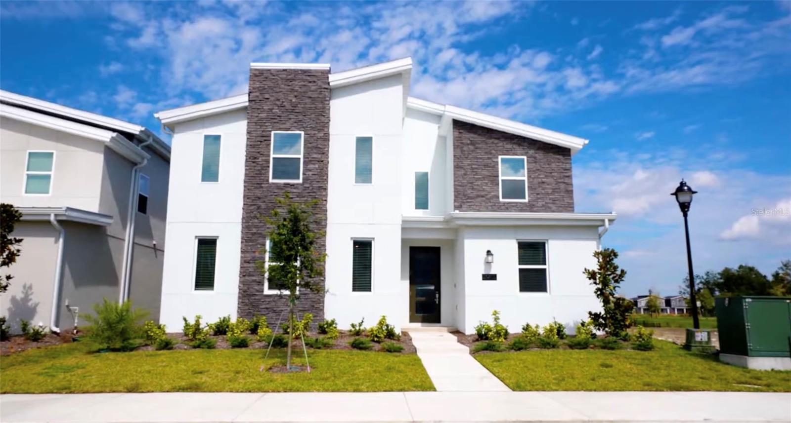 STOREY LAKE III - Residential