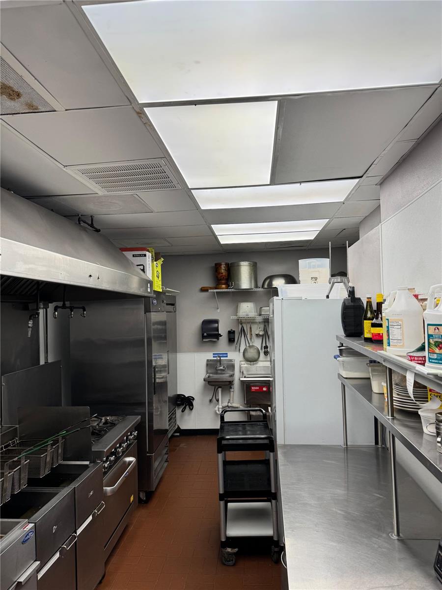 TAMPAS NORTH SIDE COUNTRY CLU - Business Opportunity