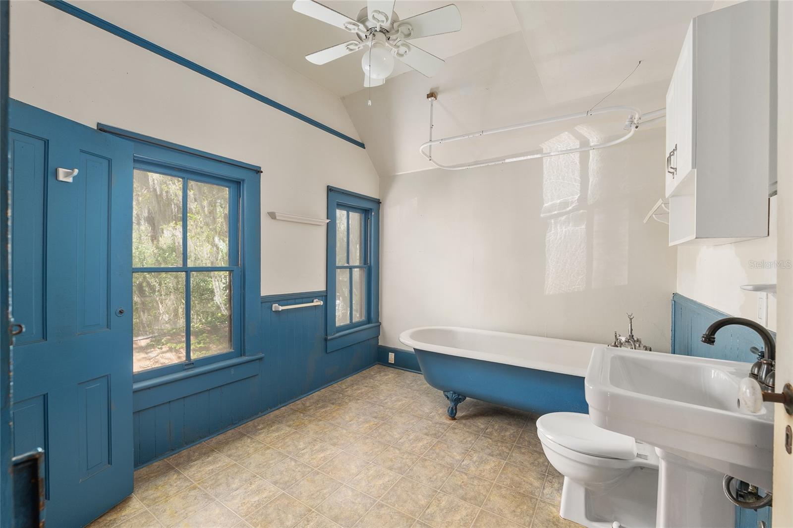 ORIGINAL GAINESVILLE - Residential Income