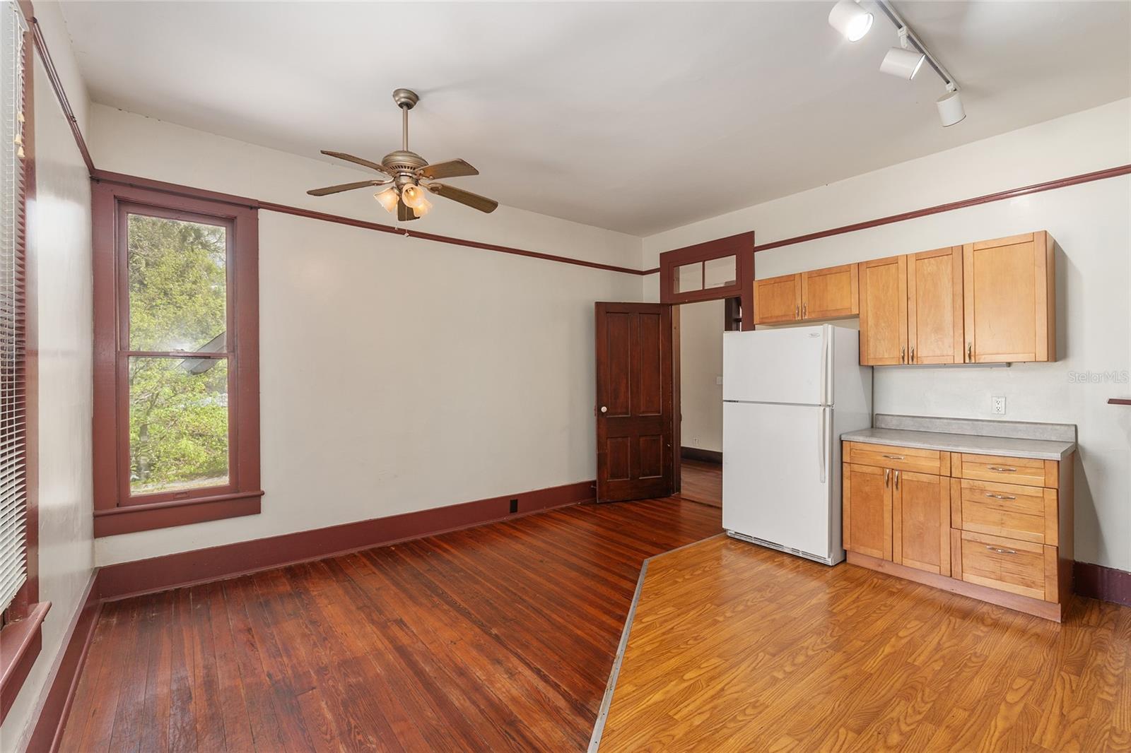 ORIGINAL GAINESVILLE - Residential Income