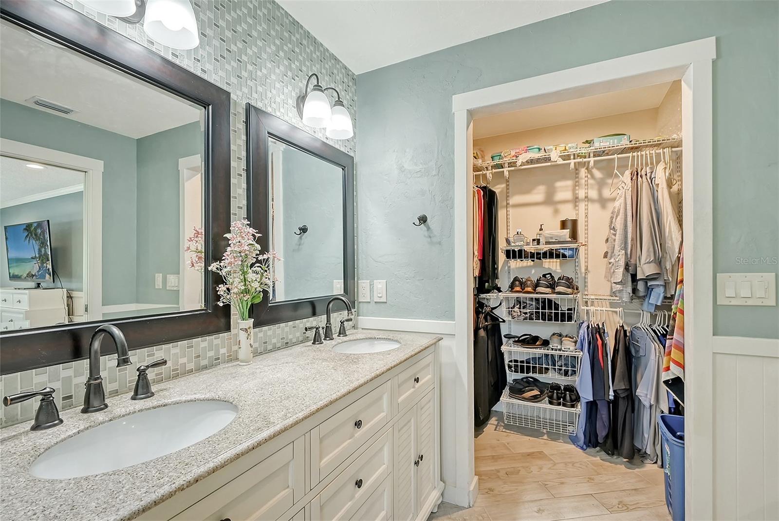 GULF GATE EAST - Residential