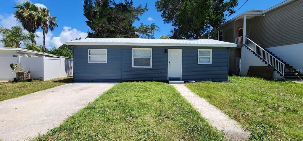 Photo of 7338 New York Avenue, Hudson, FL 34667 (MLS # O6450248)