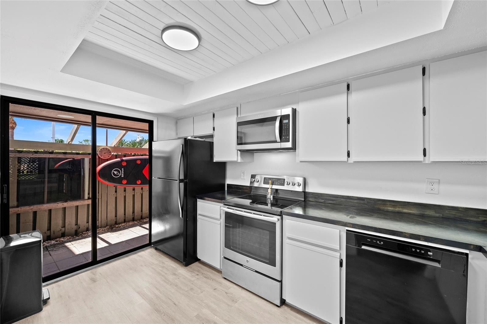 5785 SUMMER SIDE LANE 4A