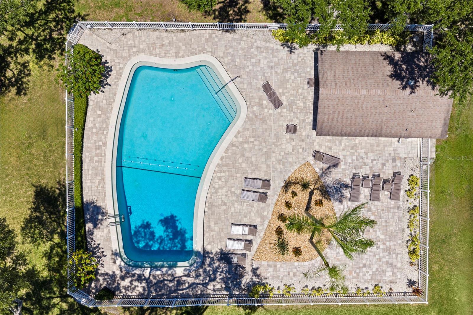 5785 SUMMER SIDE LANE 4A