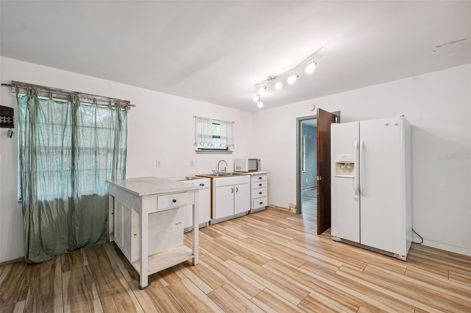RIDGE MANOR FARMS - Residential