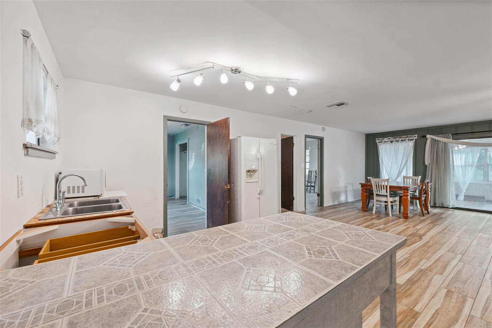 RIDGE MANOR FARMS - Residential