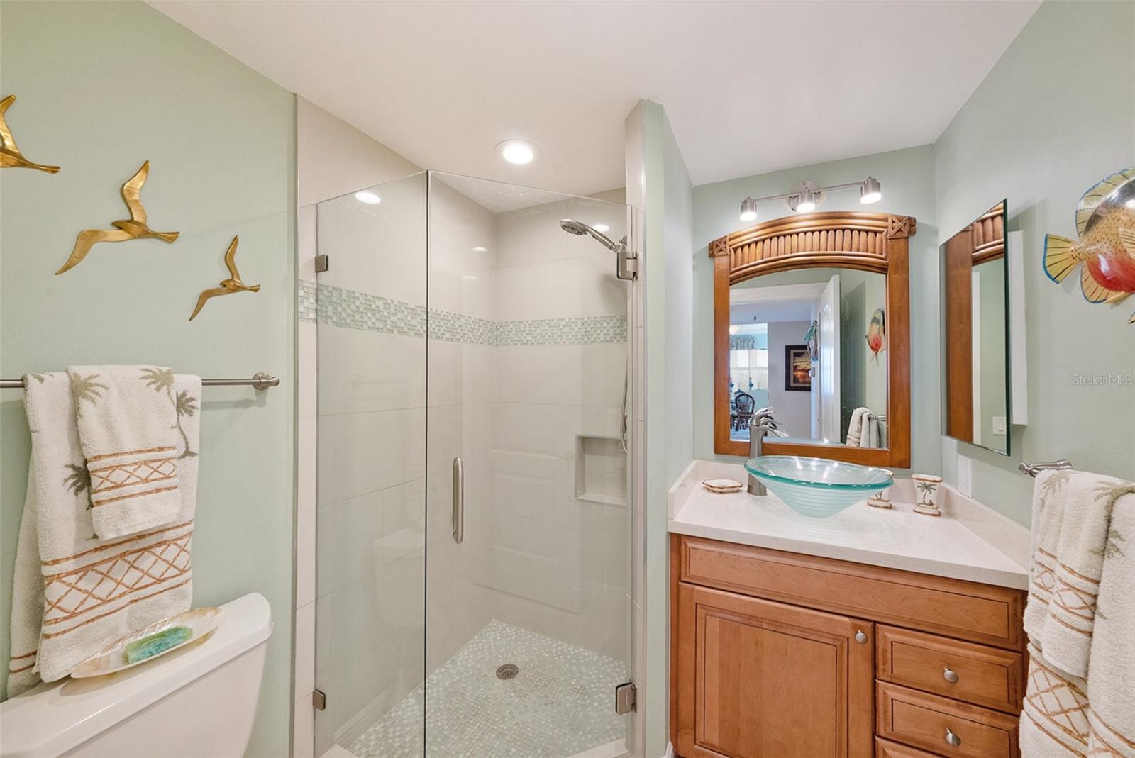 BEACHWALKER AT HARBOURSIDE CONDO - Residential