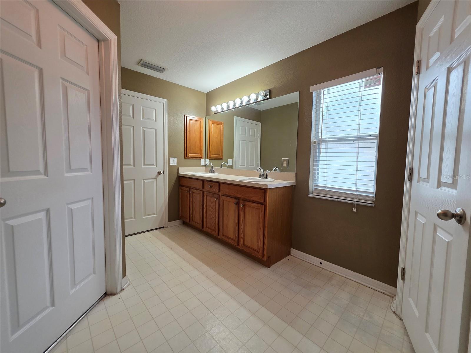 PORT CHARLOTTE SUB 19 - Residential Lease