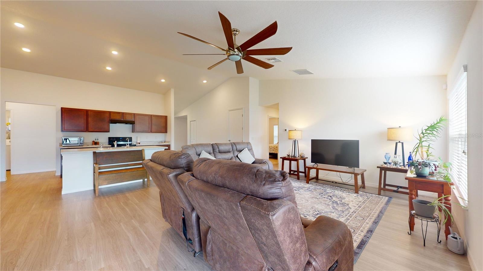 27 LEWISDALE LANE