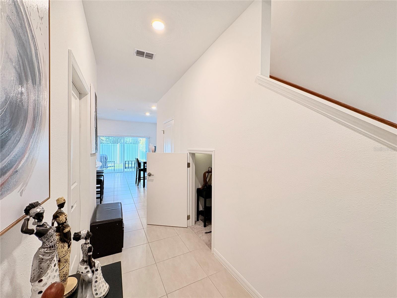 THE TOWNHOMES AT ANTHEM PARK - Residential Lease