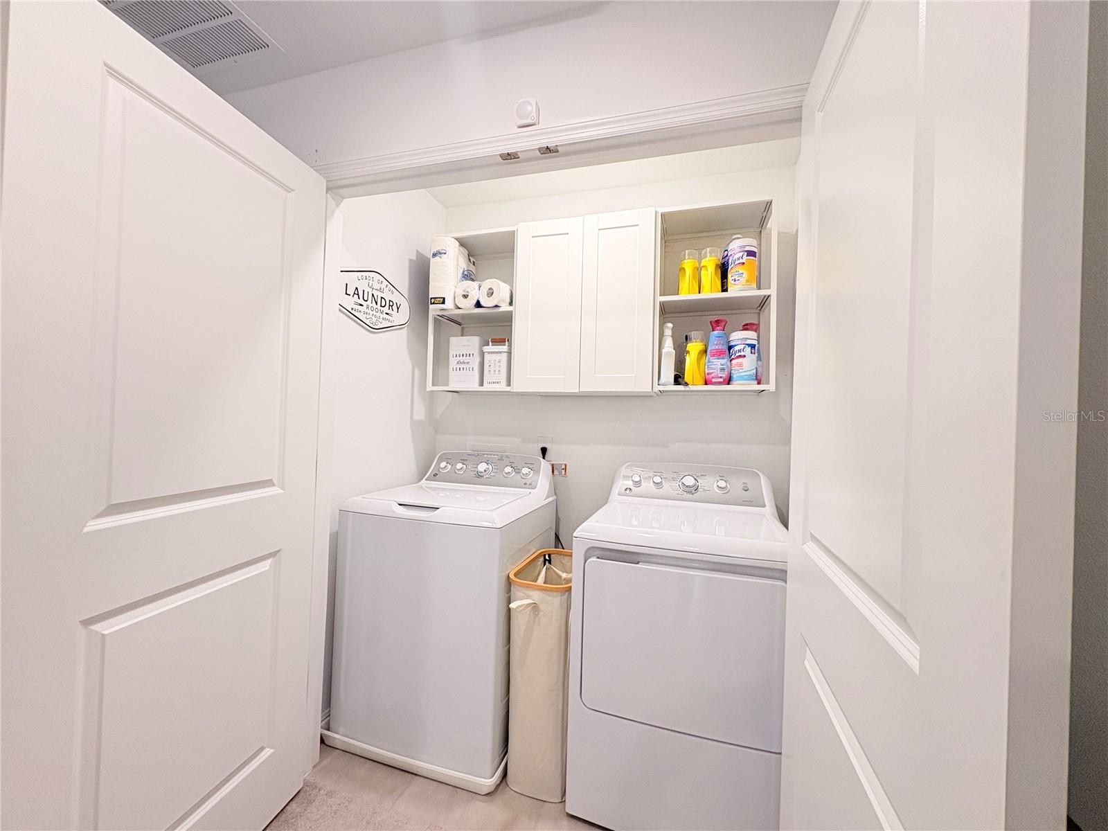 THE TOWNHOMES AT ANTHEM PARK - Residential Lease