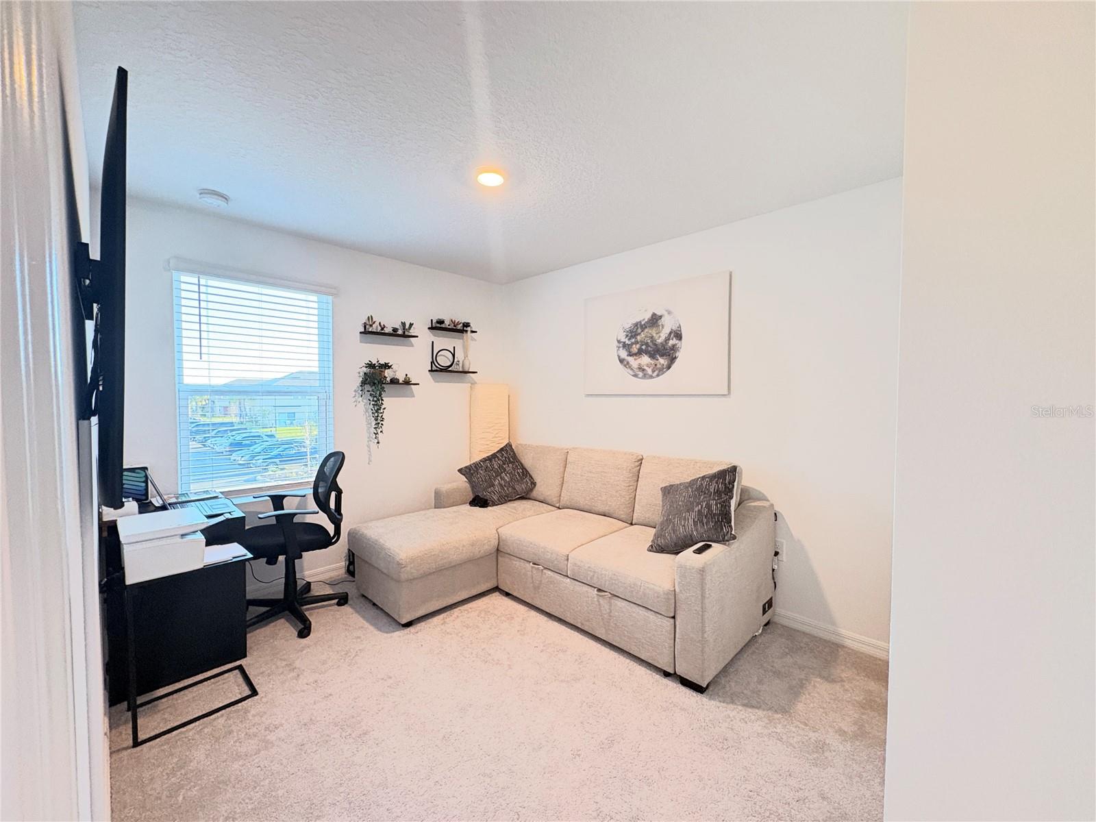 THE TOWNHOMES AT ANTHEM PARK - Residential Lease