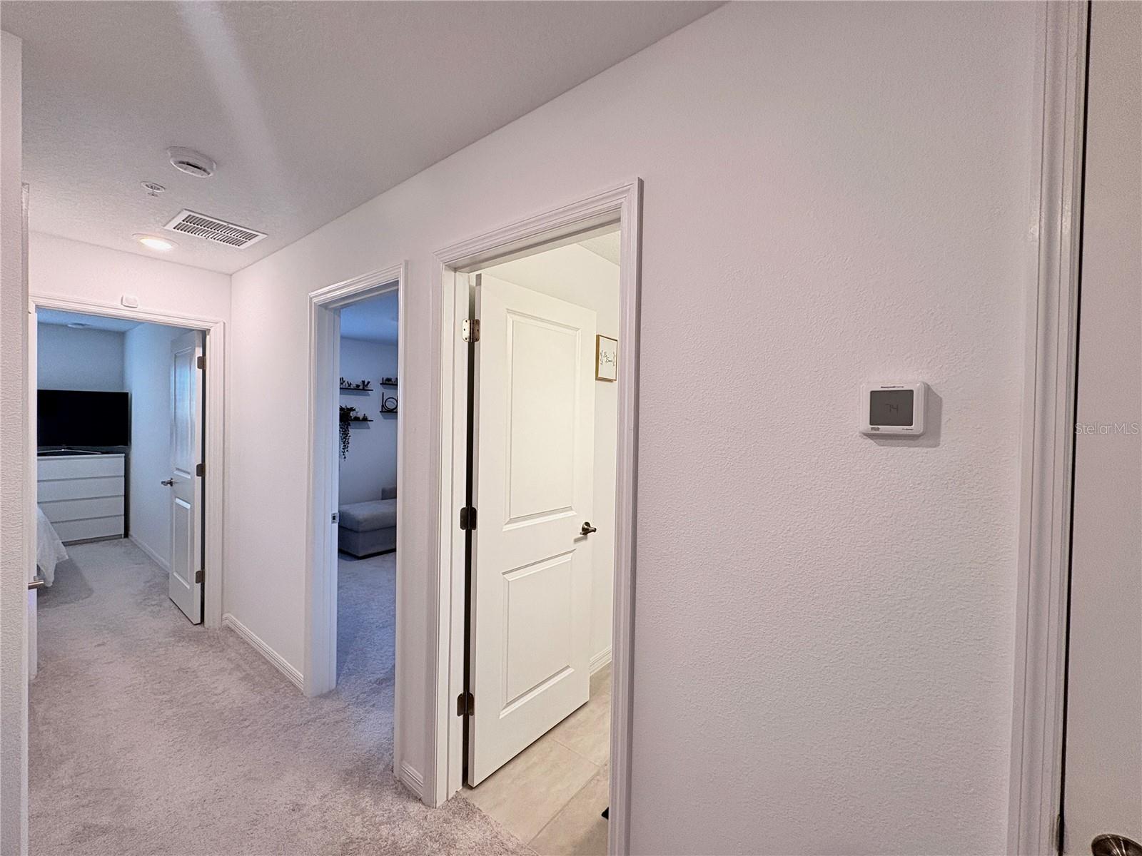 THE TOWNHOMES AT ANTHEM PARK - Residential Lease