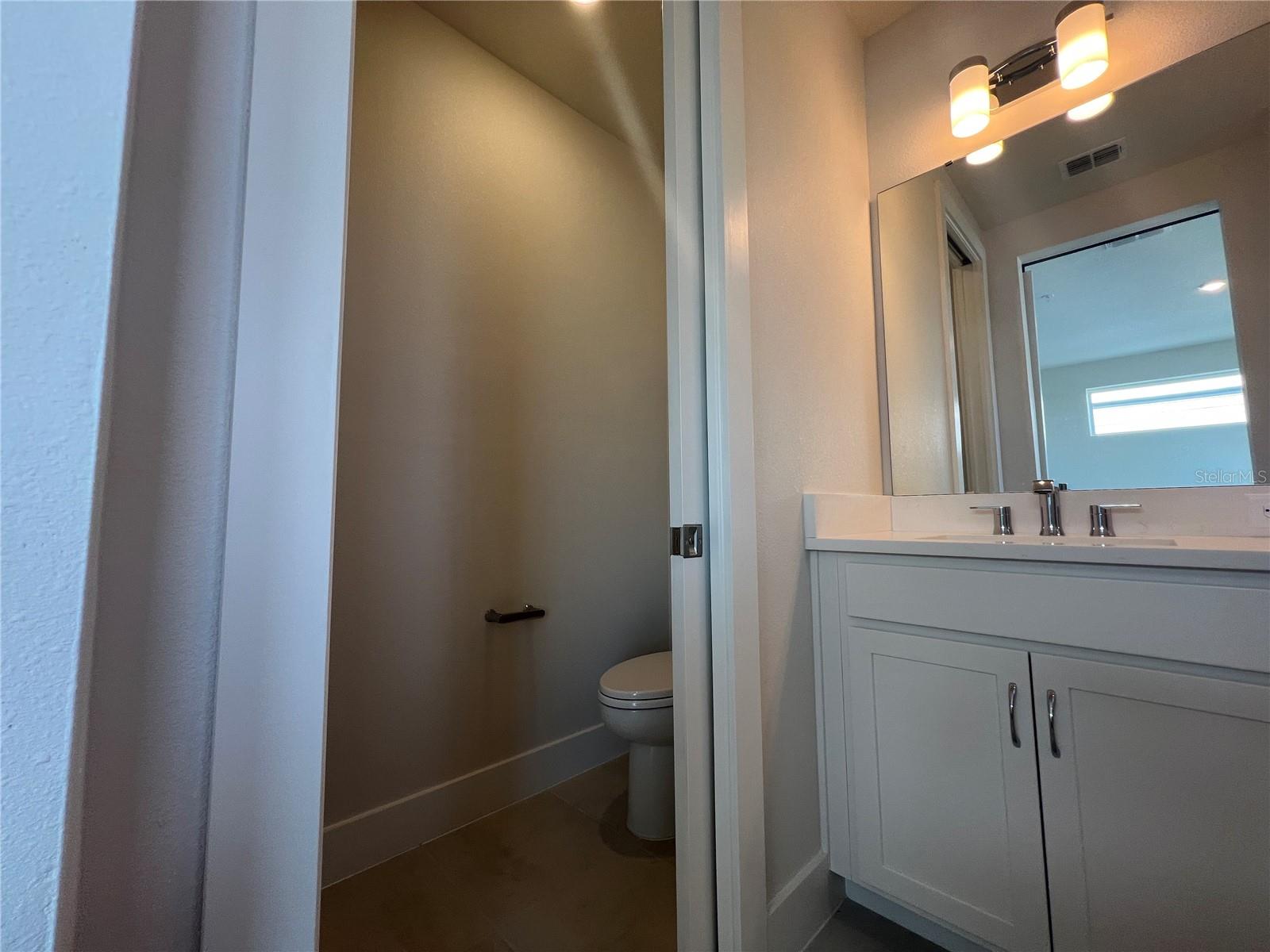 TOWNHOMES AT CITY PLACE - Residential Lease