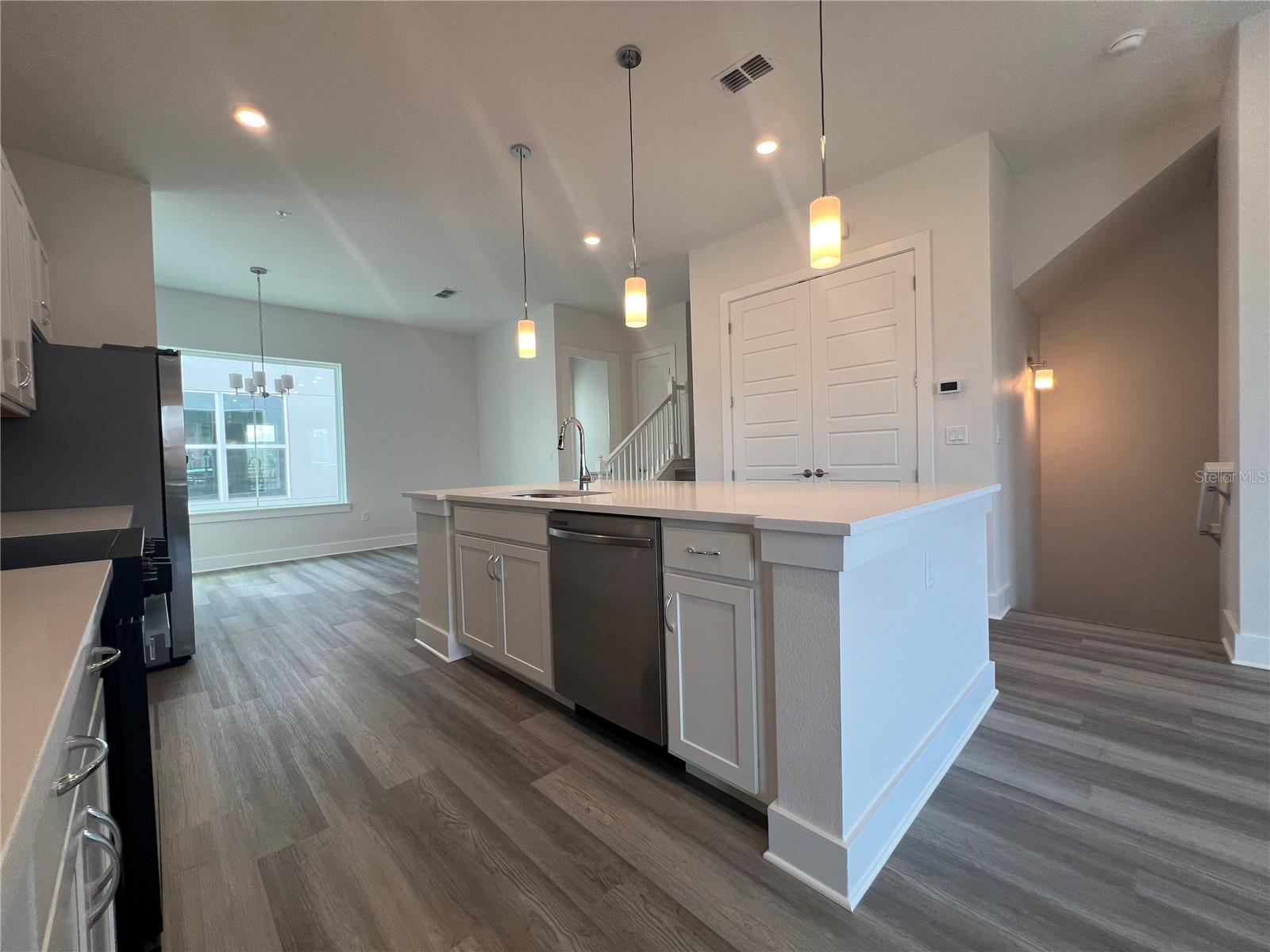 TOWNHOMES AT CITY PLACE - Residential Lease