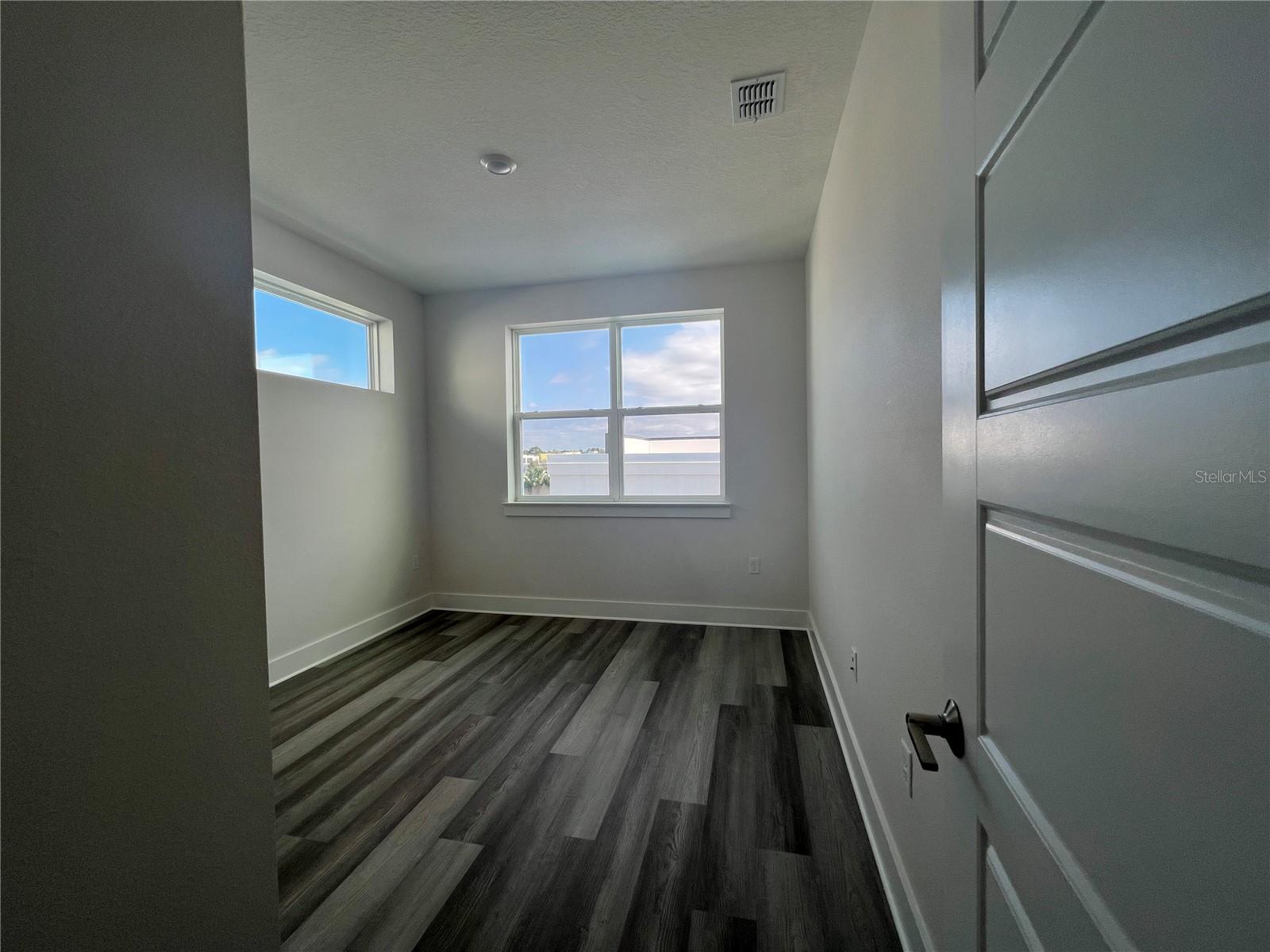 TOWNHOMES AT CITY PLACE - Residential Lease