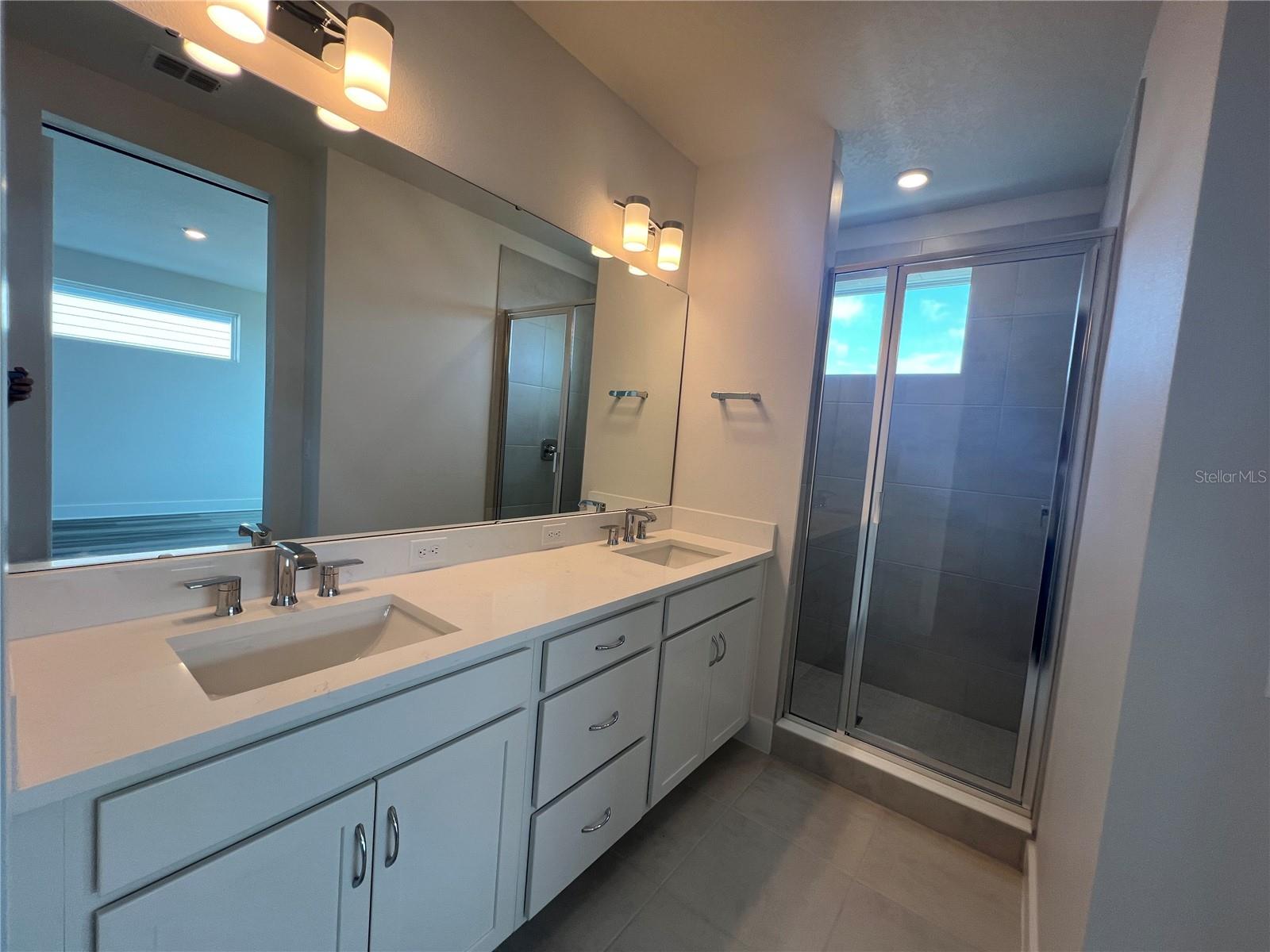 TOWNHOMES AT CITY PLACE - Residential Lease