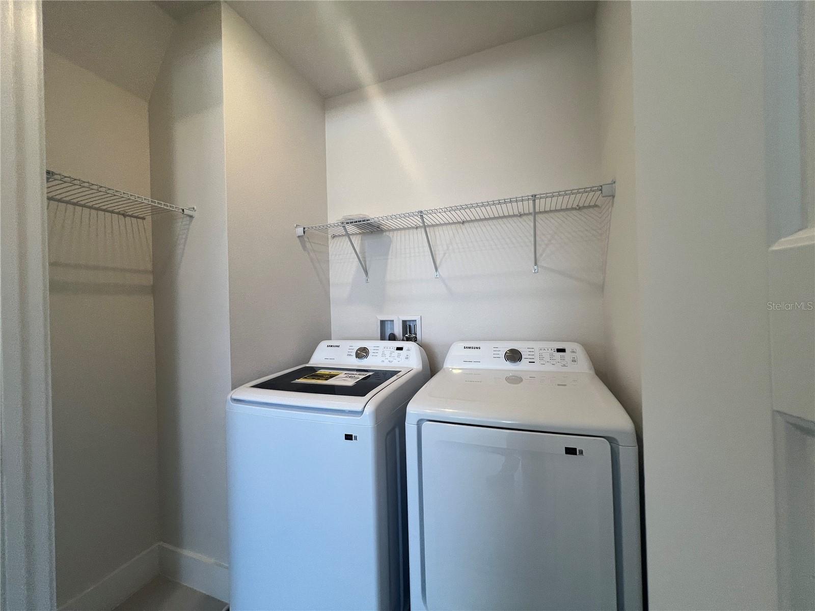 TOWNHOMES AT CITY PLACE - Residential Lease