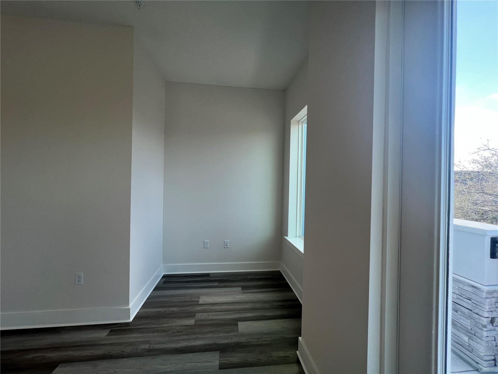 TOWNHOMES AT CITY PLACE - Residential Lease