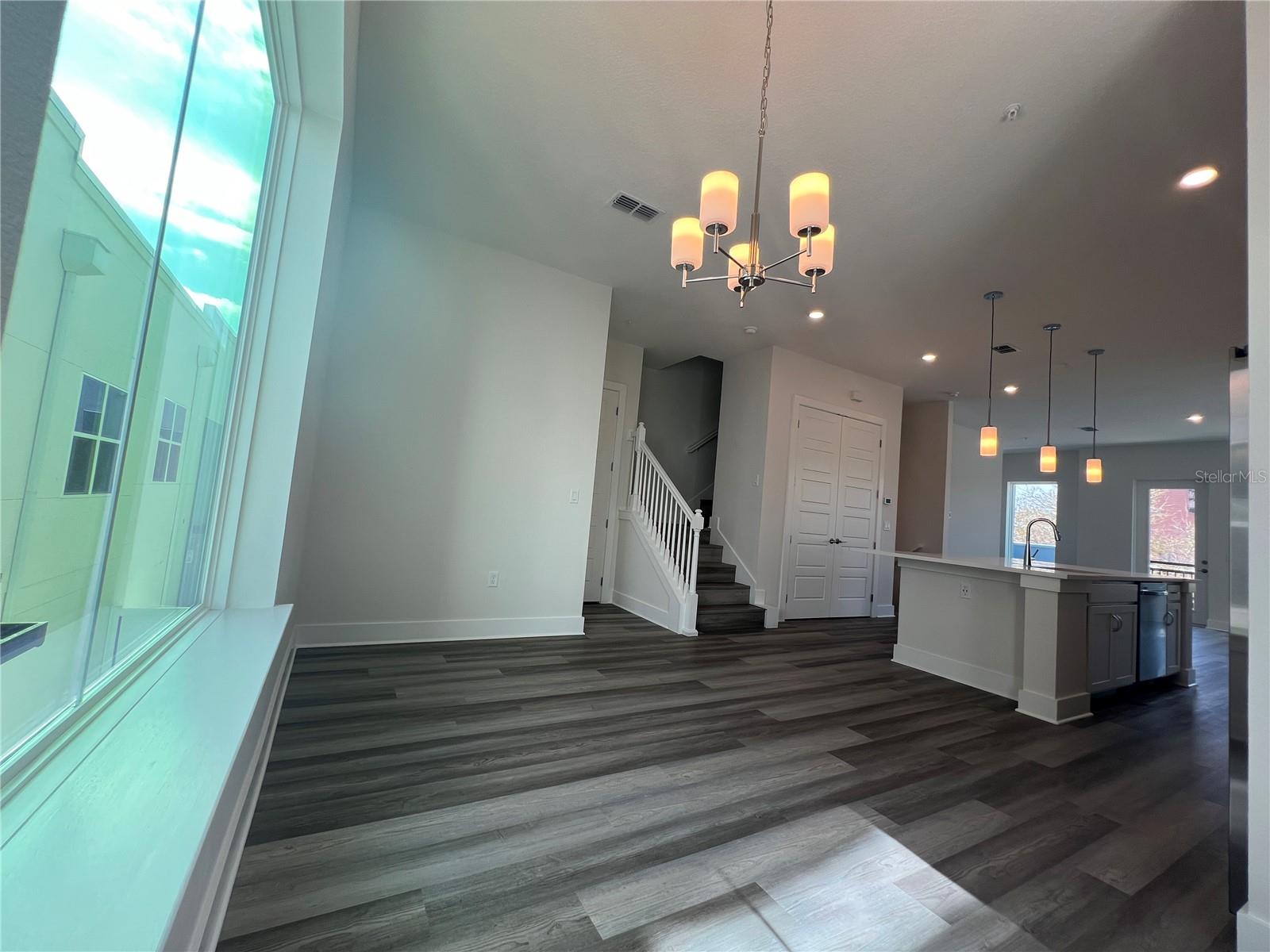 TOWNHOMES AT CITY PLACE - Residential Lease