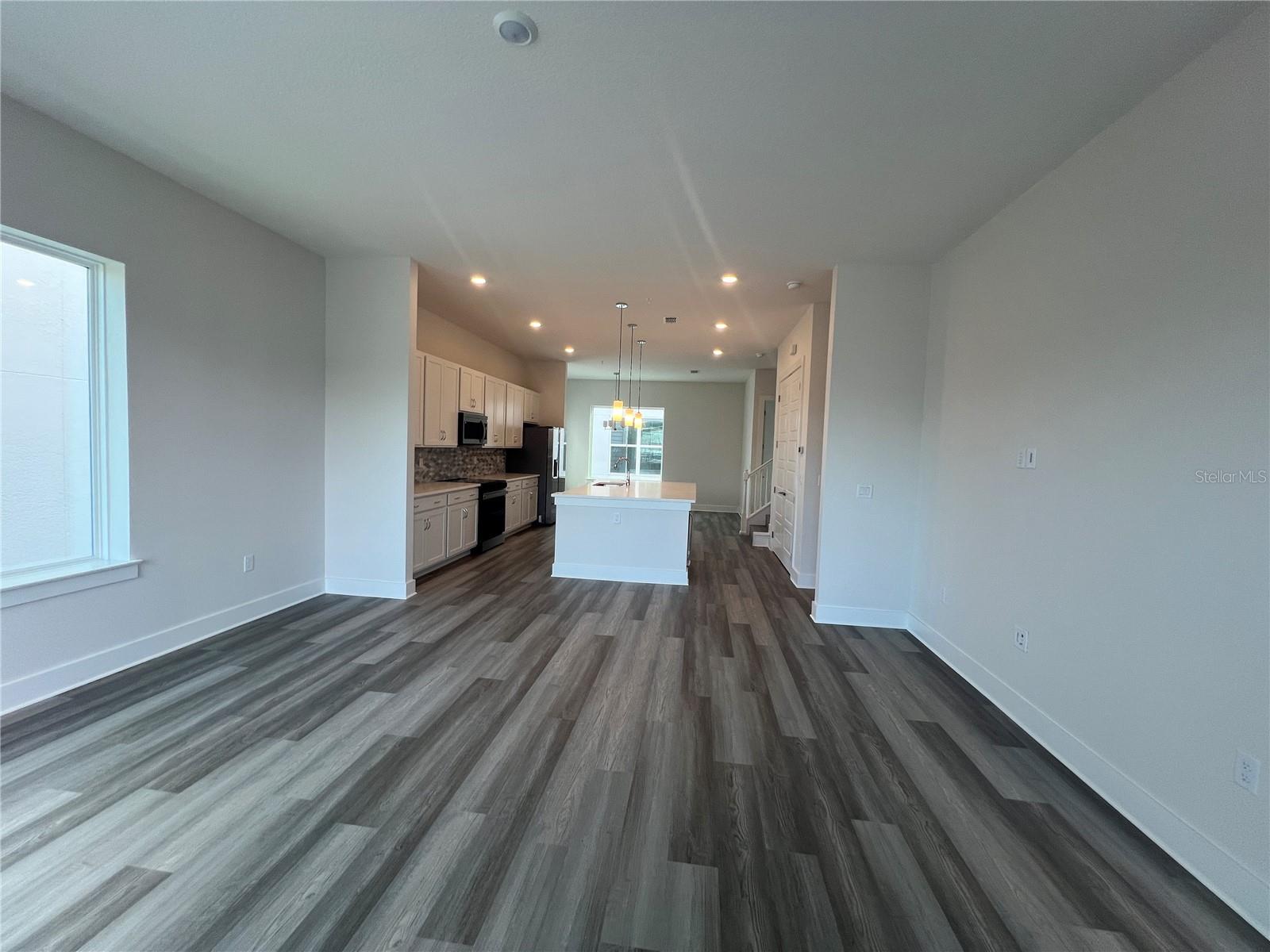 TOWNHOMES AT CITY PLACE - Residential Lease