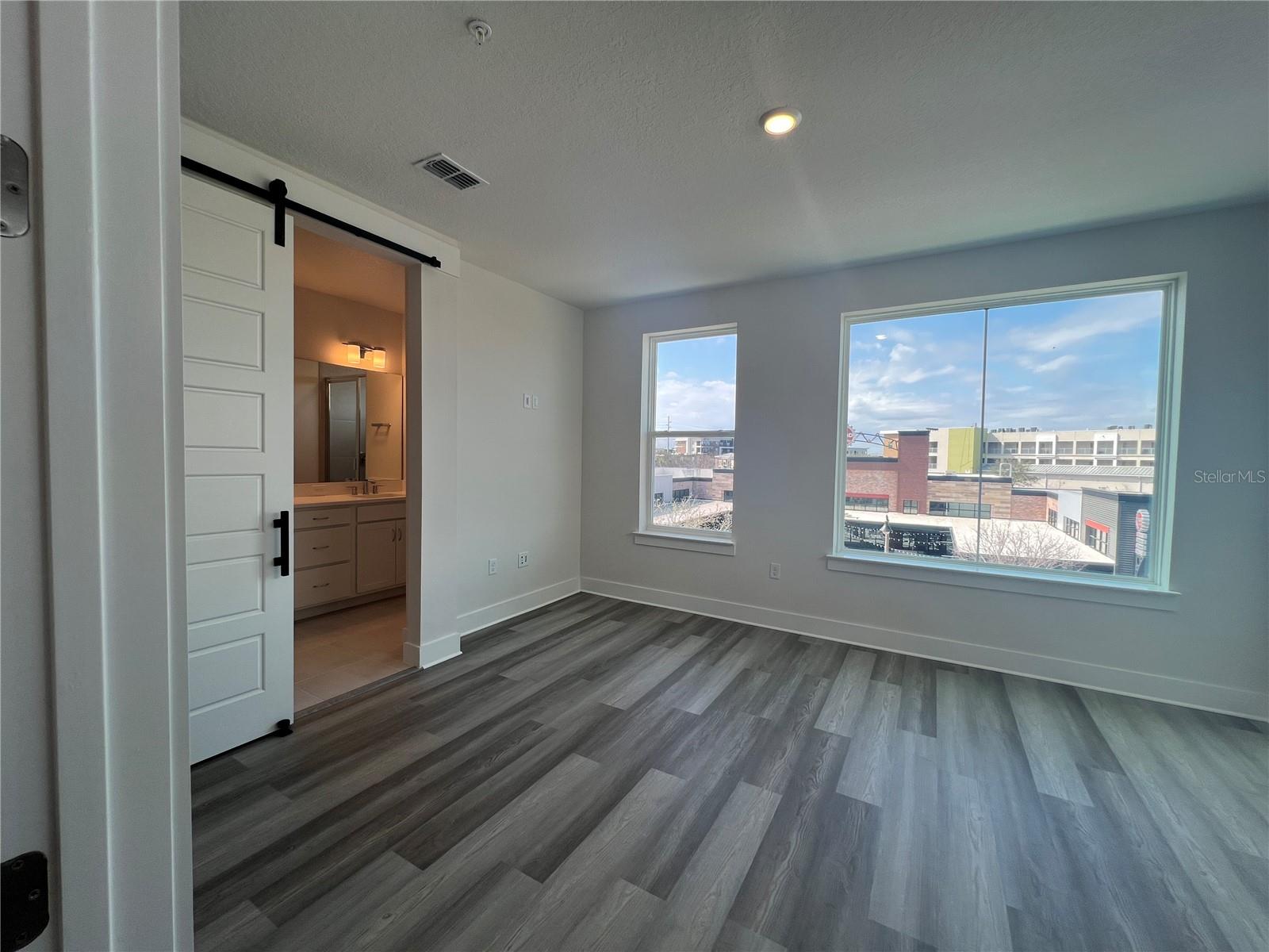 TOWNHOMES AT CITY PLACE - Residential Lease