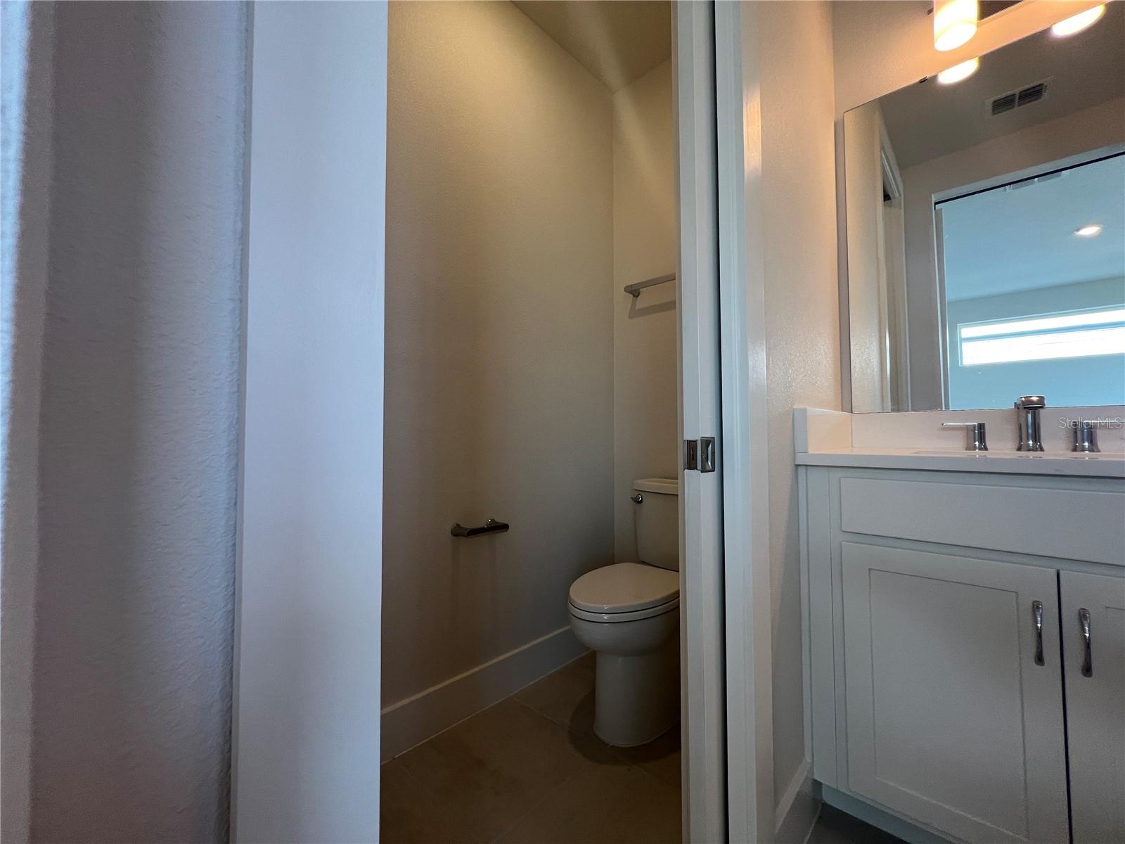 TOWNHOMES AT CITY PLACE - Residential Lease