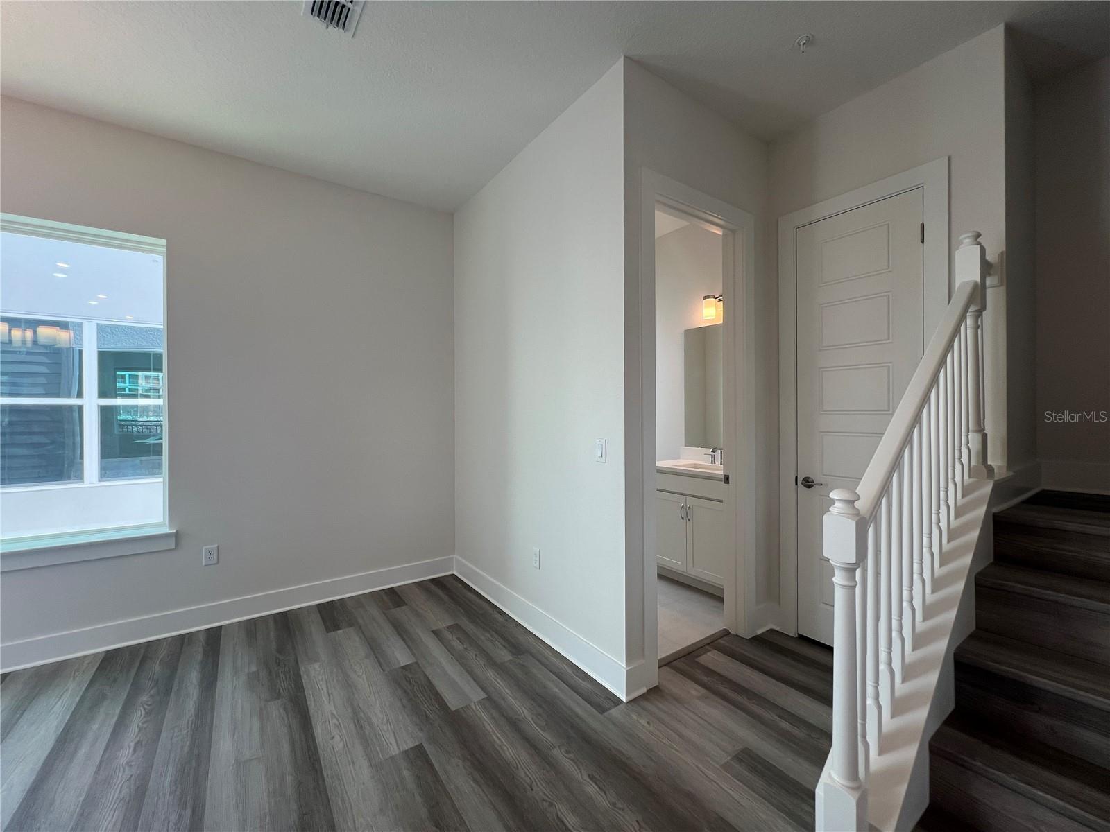 TOWNHOMES AT CITY PLACE - Residential Lease