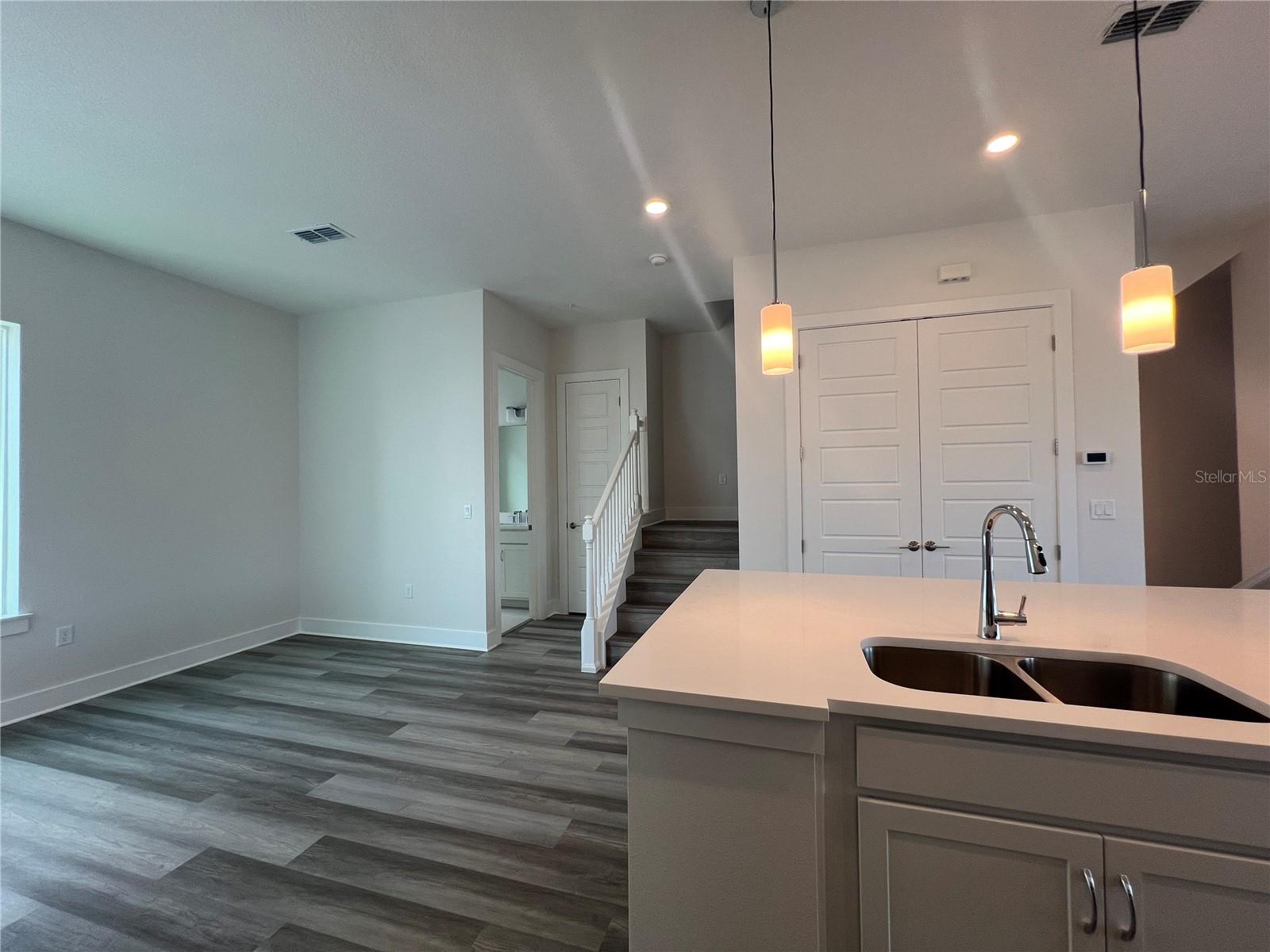 TOWNHOMES AT CITY PLACE - Residential Lease