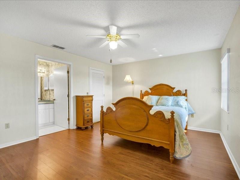 OAKVIEW - Residential