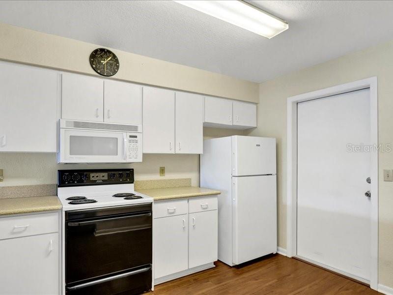 OAKVIEW - Residential