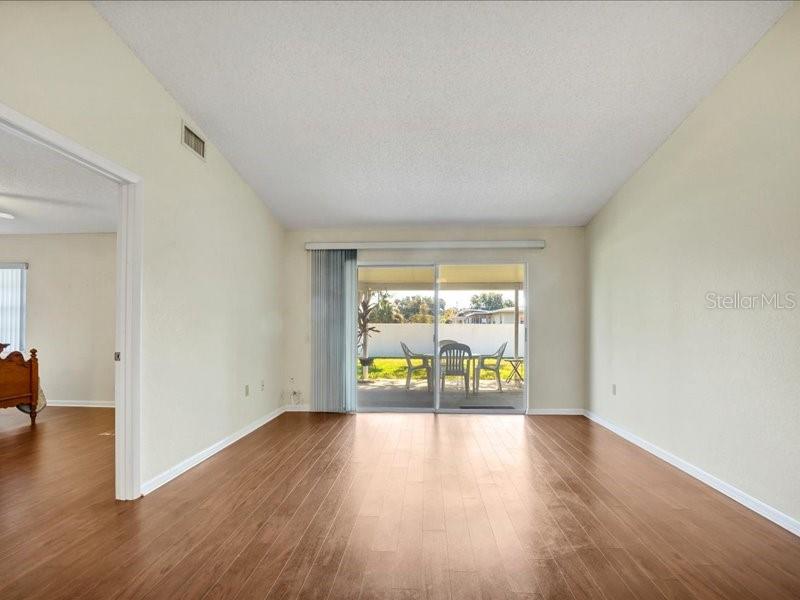 OAKVIEW - Residential