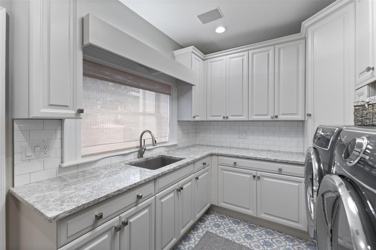 BAYSIDE SOUTH - Residential