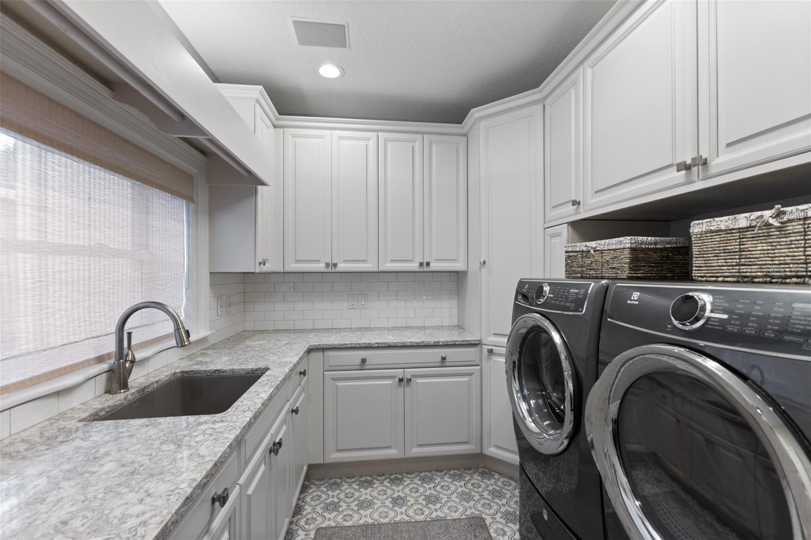 BAYSIDE SOUTH - Residential