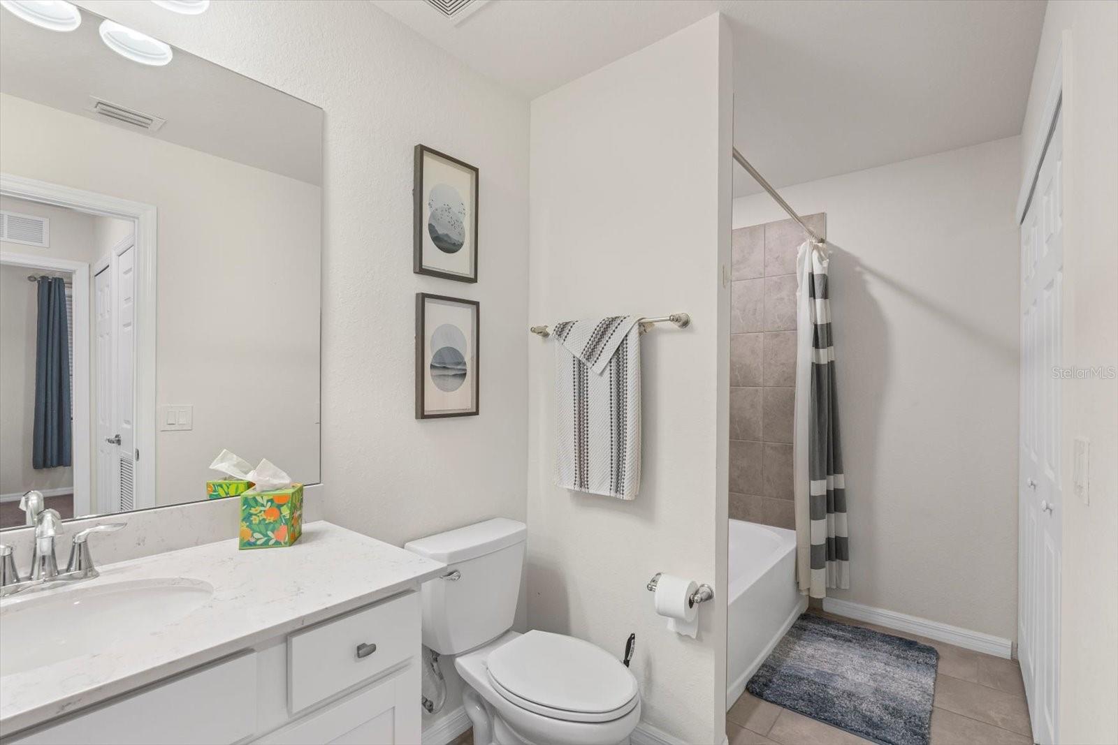 LAKEWOOD NATIONAL - Residential Lease