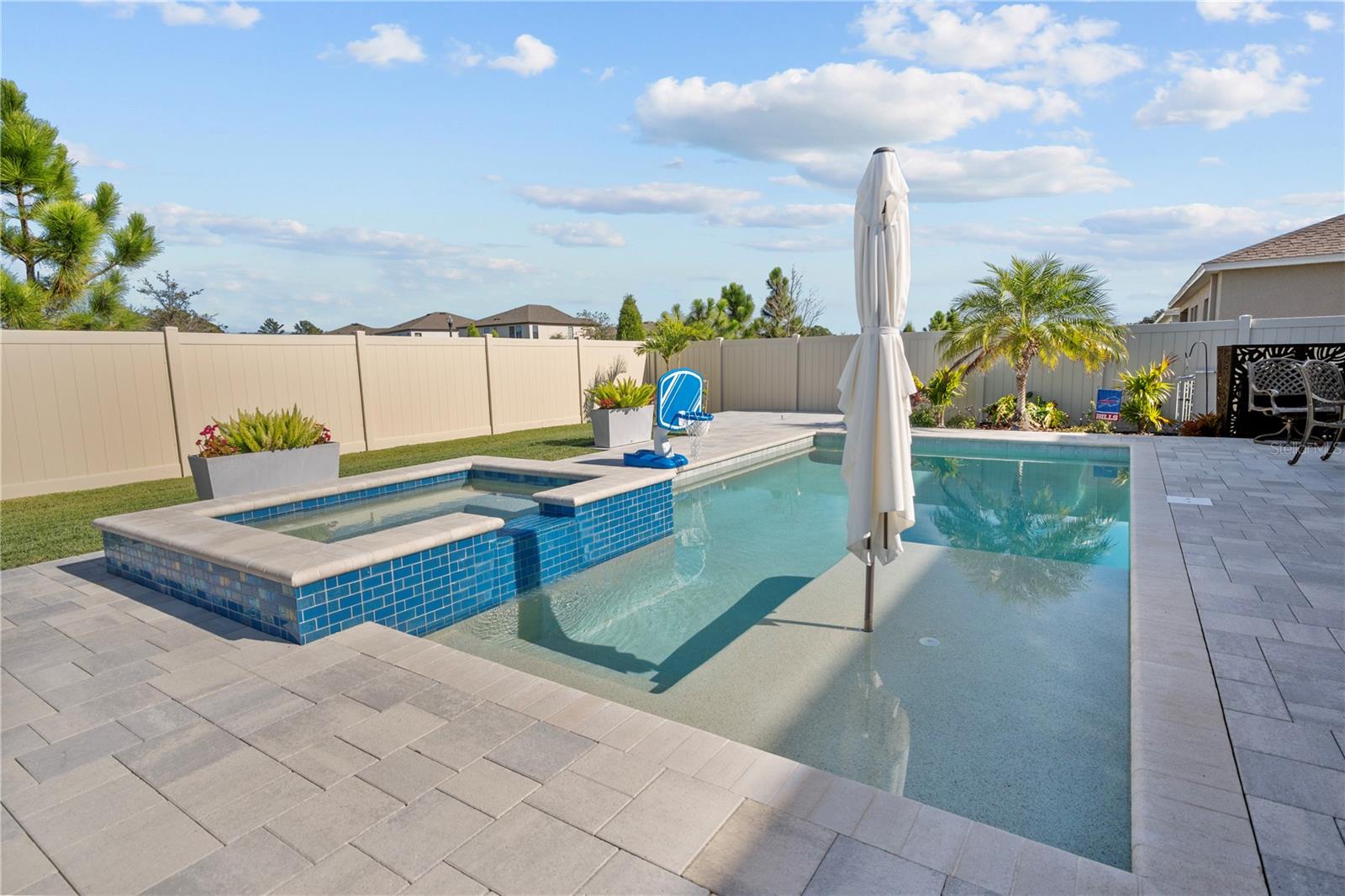 HAWKSTONE - Residential