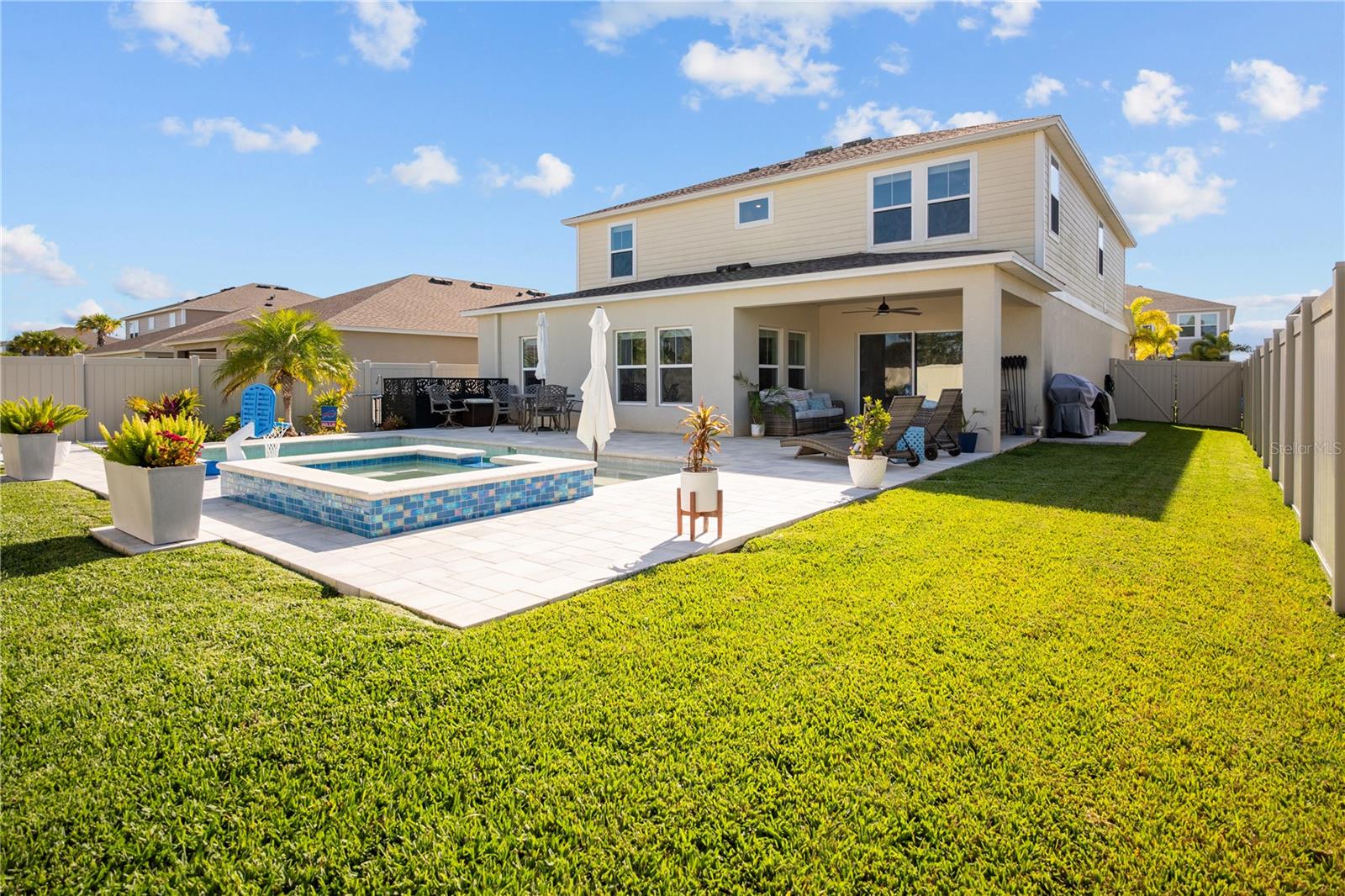 HAWKSTONE - Residential