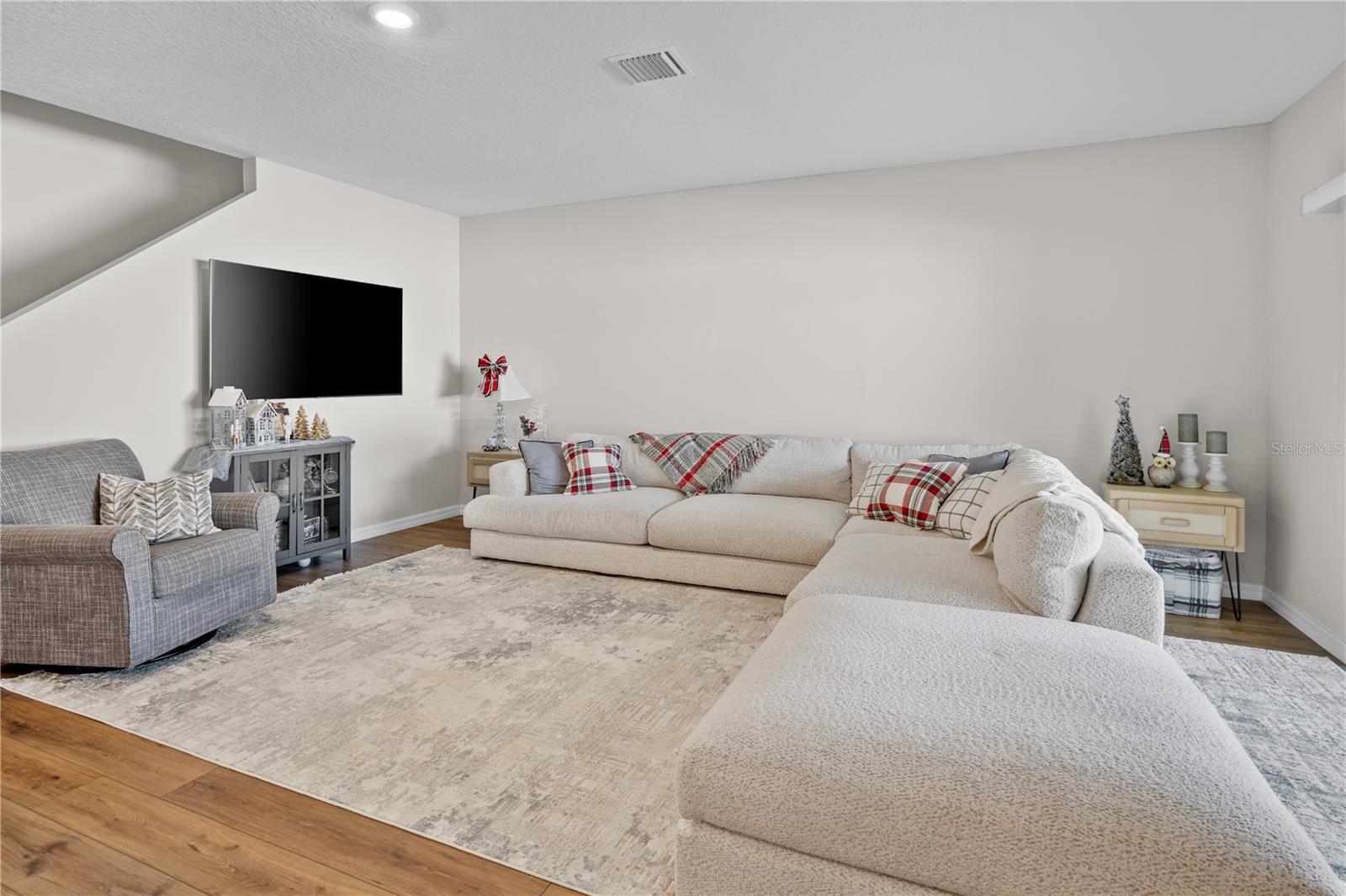 HAWKSTONE - Residential