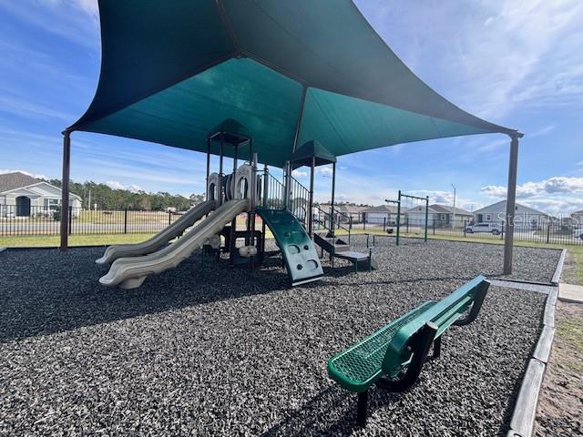 LAKE DEER ESTATES - Residential Lease