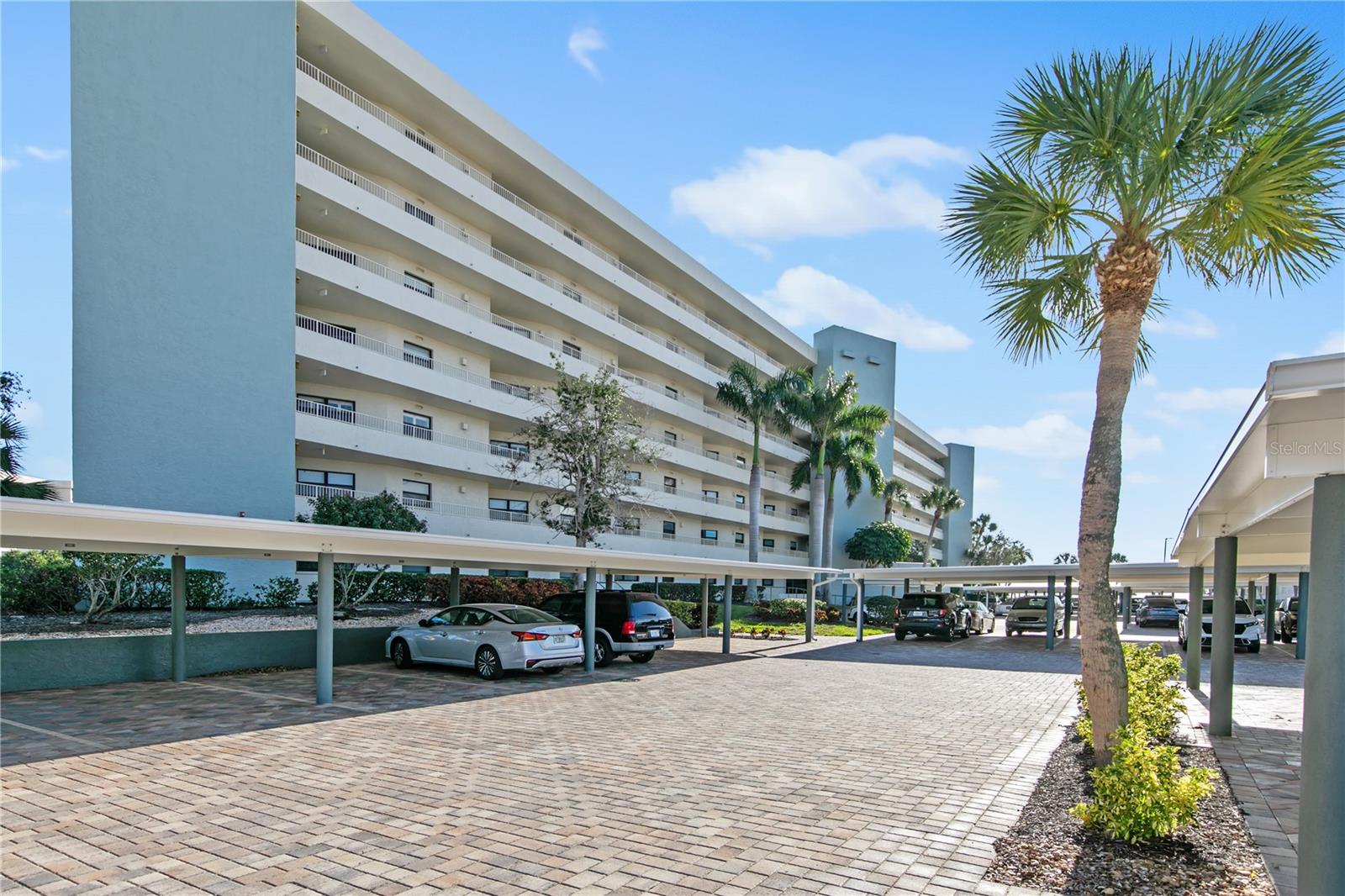 GULF & BAY CLUB PH 5 - Residential