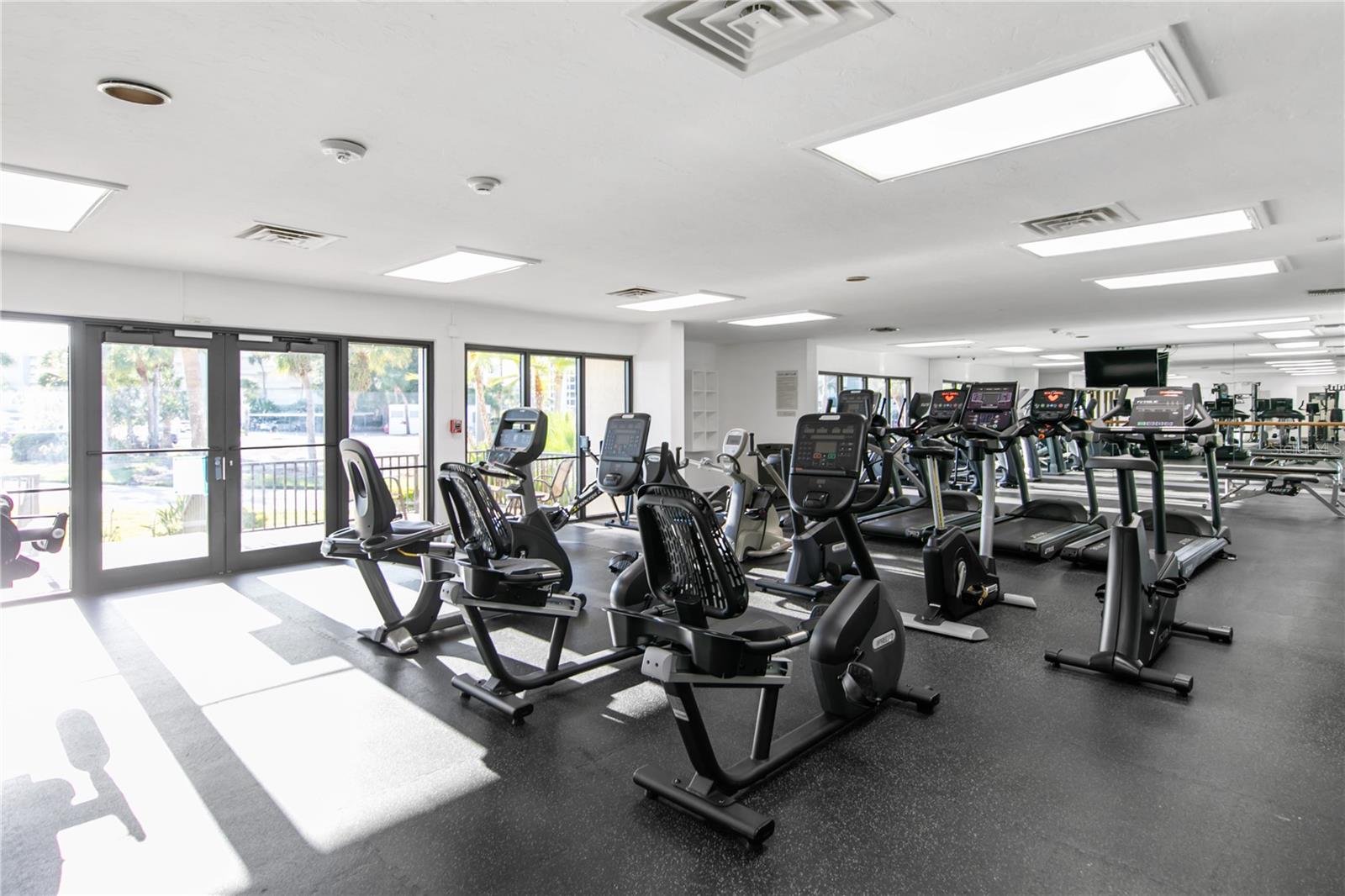 GULF & BAY CLUB PH 5 - Residential