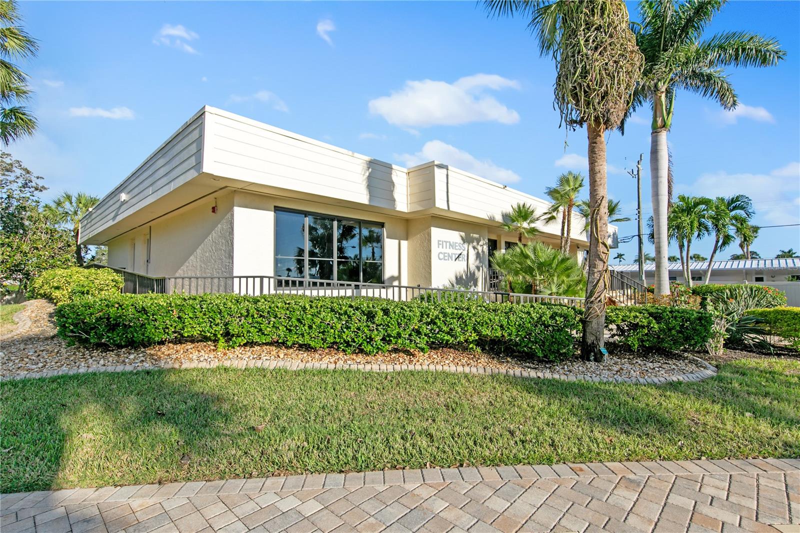 GULF & BAY CLUB PH 5 - Residential