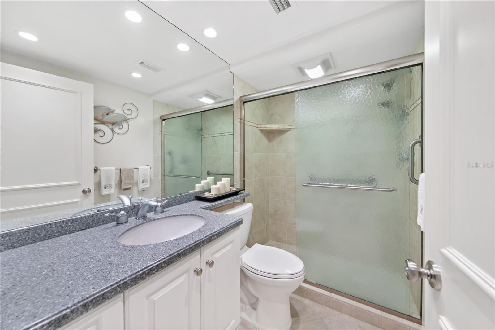 GULF & BAY CLUB PH 5 - Residential