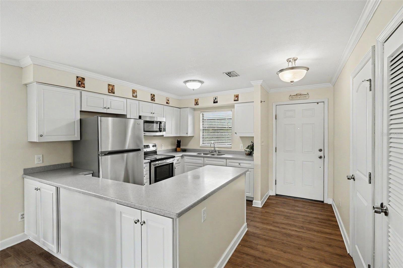 200 SAINT LUCIE LANE 605
