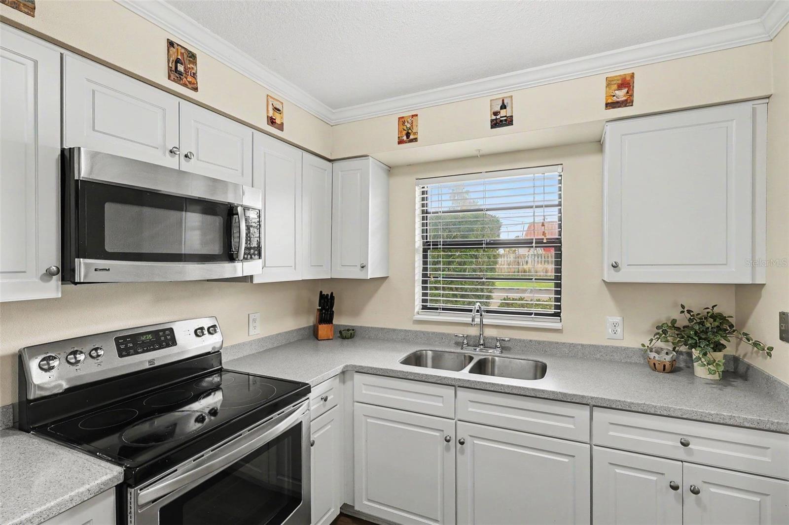 200 SAINT LUCIE LANE 605