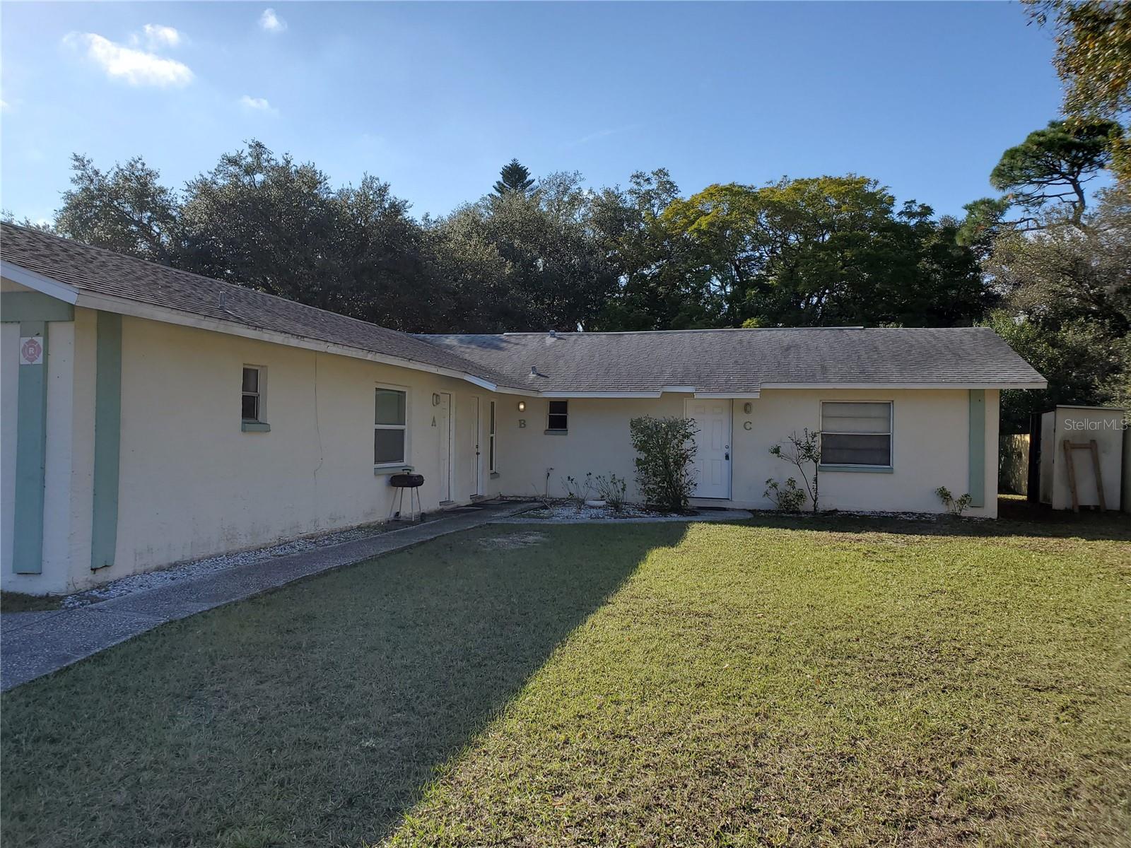 HIGH POINT - Residential Lease