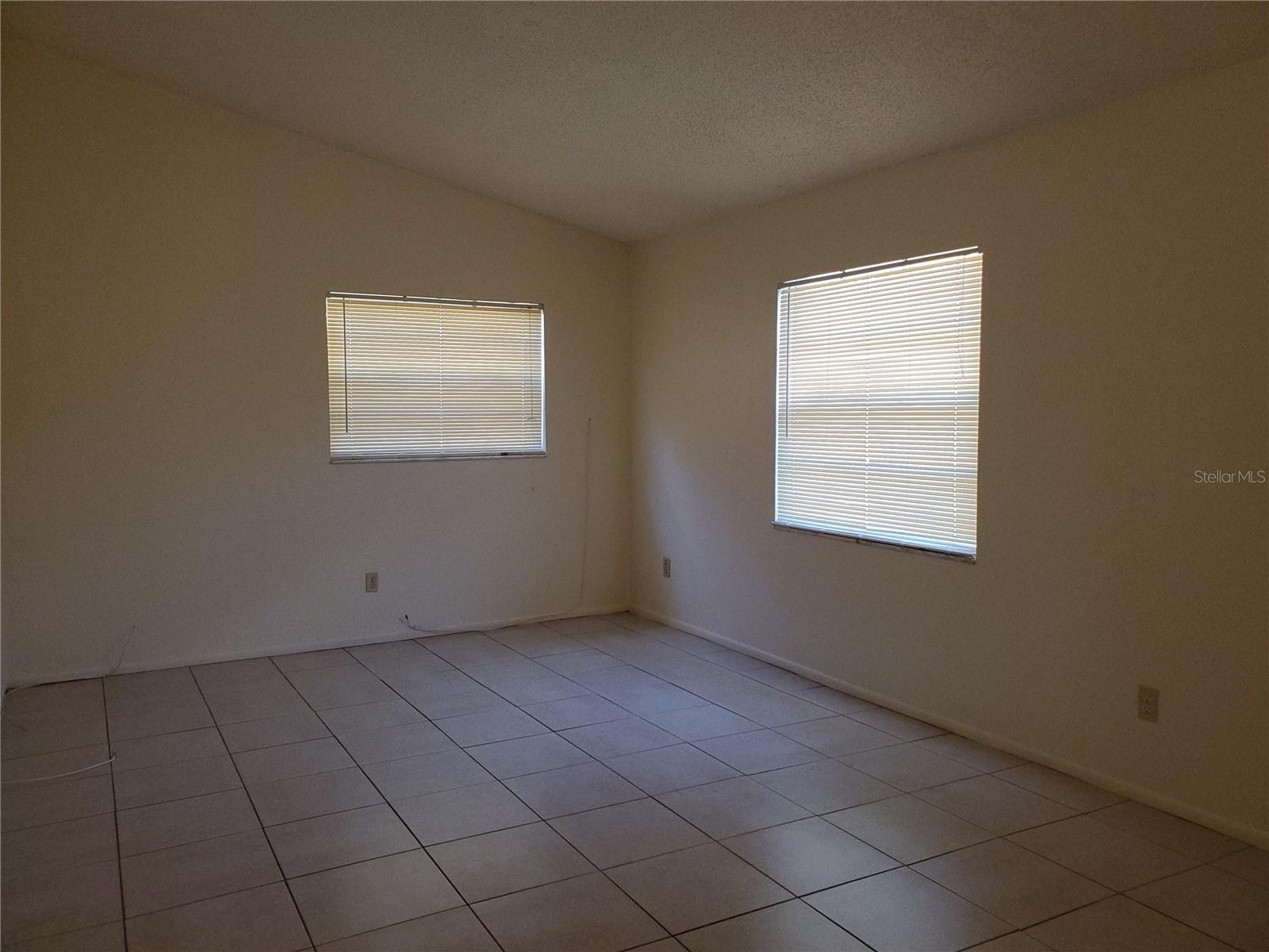 HIGH POINT - Residential Lease