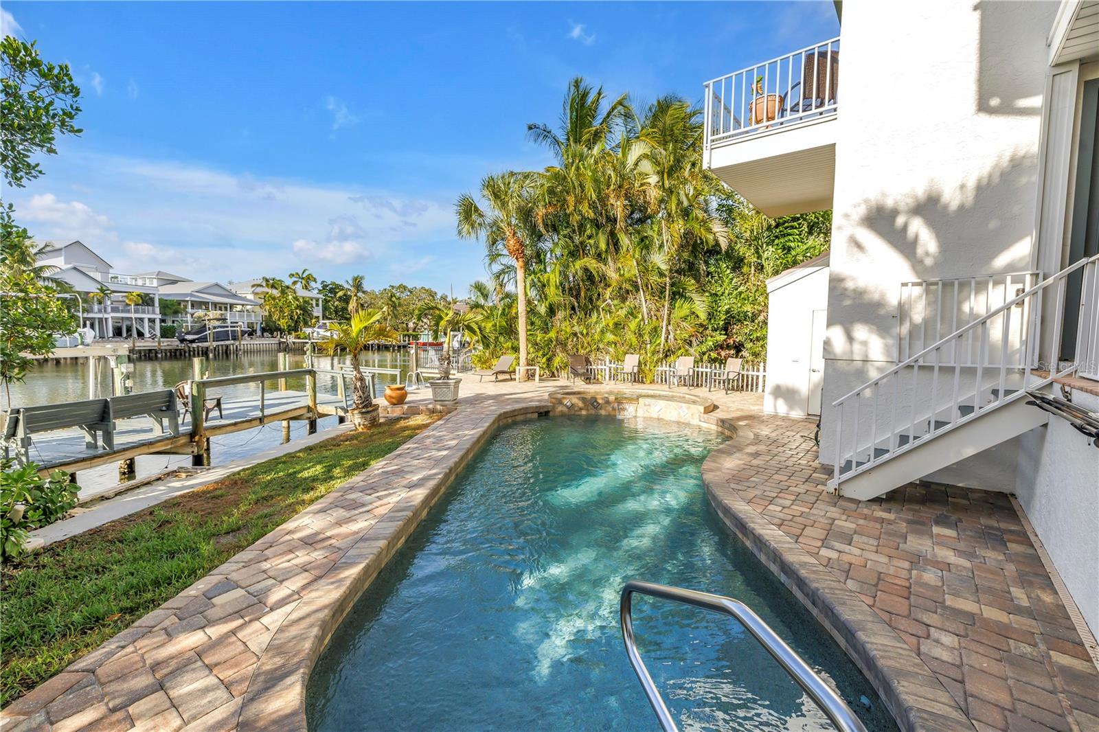 SIESTA BEACH - Residential