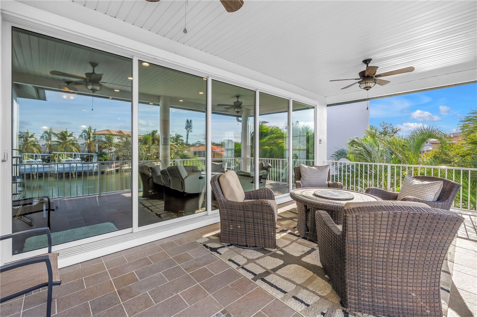 SIESTA BEACH - Residential