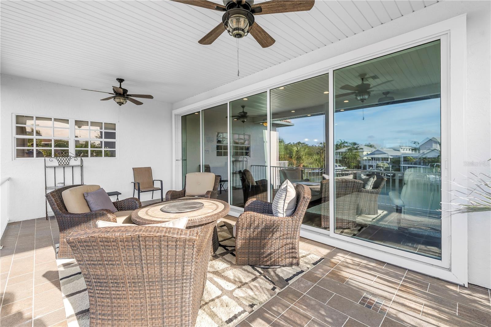 SIESTA BEACH - Residential